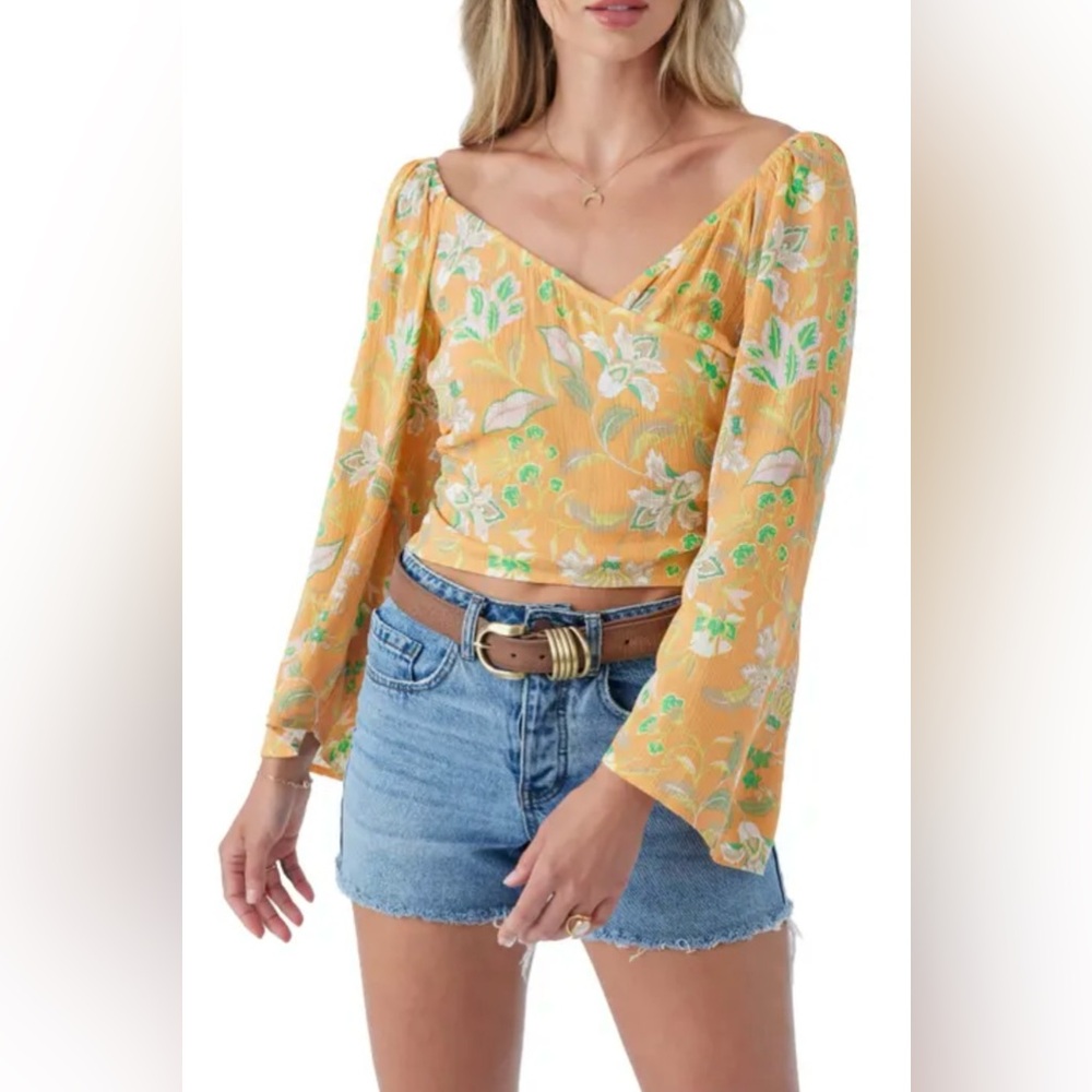 NWT O’NEILL ANGELINE FLORAL SURPLICE NECK TOP